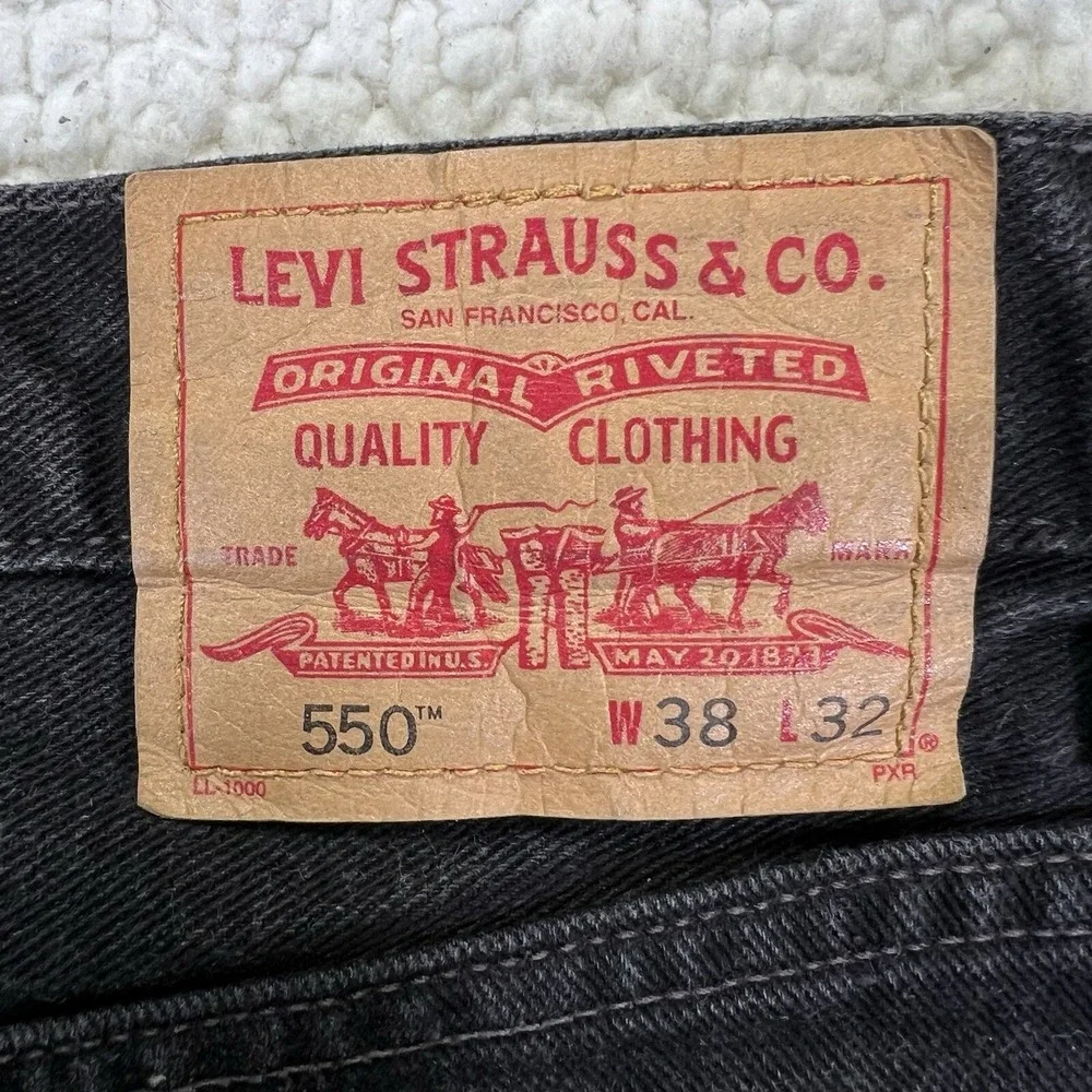 VTG Levi's 550 Relaxed Jeans Men's 38x32‎ USA Made Black Streetwear Grunge Y2K